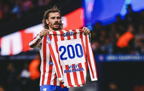 阿尔瓦雷斯，神了！一周3赛独造8球，6球2助攻率队3连胜！风头不输姆巴佩