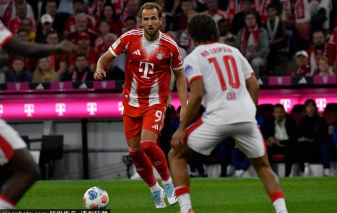 亚基奇凌空抽射，奥格斯堡扳回一球：德甲激情对决分析与战术解读