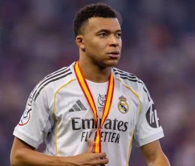 10年生涯9位主帅！姆巴佩历任主教练：安帅、阿隆索、图赫尔在列