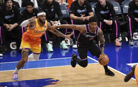 希罗35+9+9克尼普尔27分 热火力克黄蜂迎四连胜