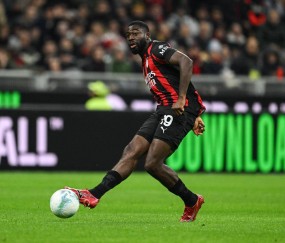 扫地出门！AC米兰批准，4500万废柴转投英超！追逐西甲银靴