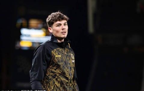 科比·梅努的曼联未来：阿莫林的态度与传奇球员的建议