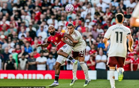 突发：曼联重磅截胡！欲签唐纳鲁马，提出双重条件