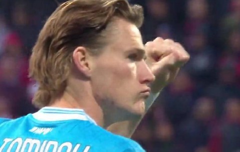 1-0！意甲争冠再掀波澜：那不勒斯四连胜逼近榜首，国米迎来强劲对手