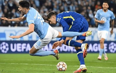 里尔主场迎战塞萨洛，法甲劲旅誓取三分巩固优势